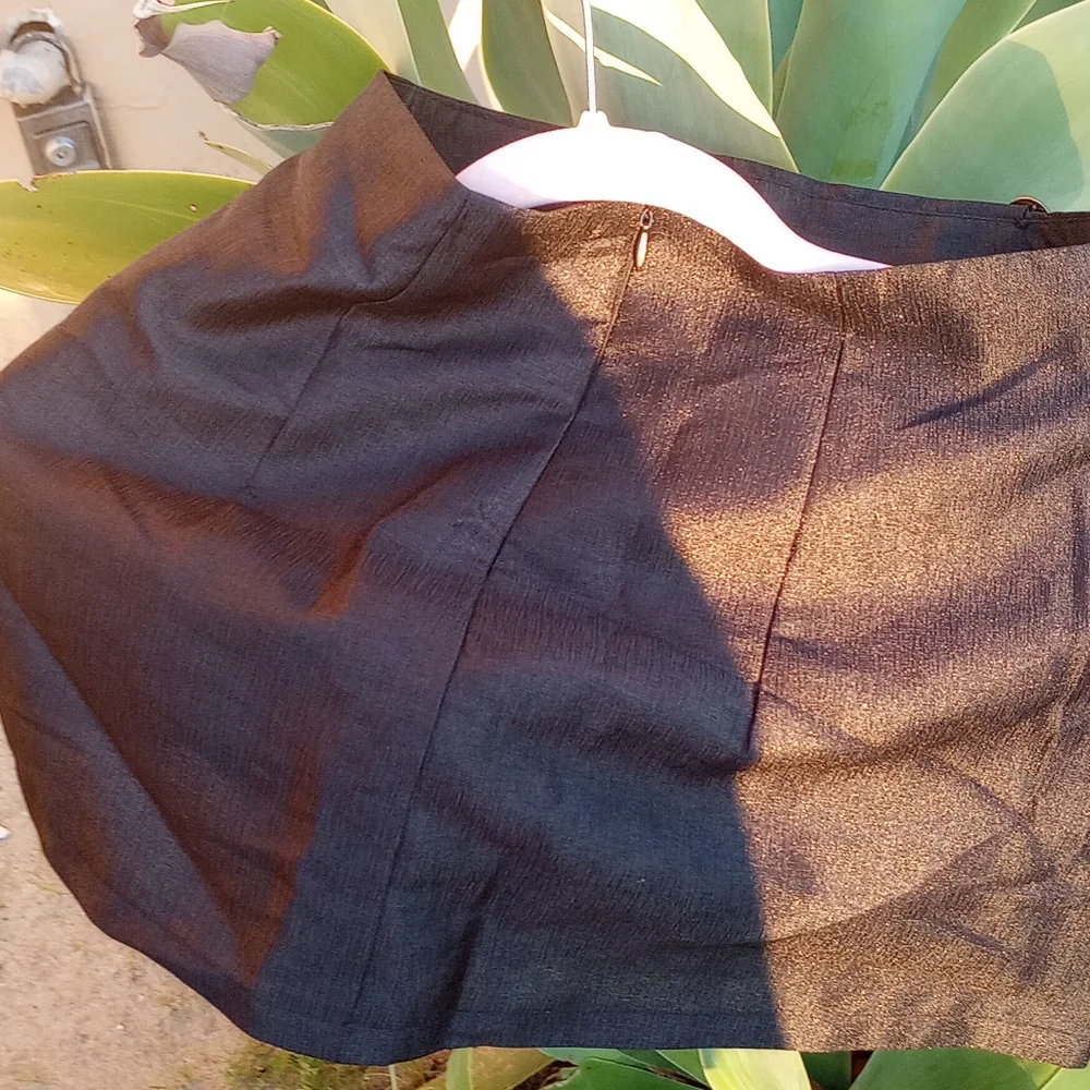 Skirt - Picture 5 of 7